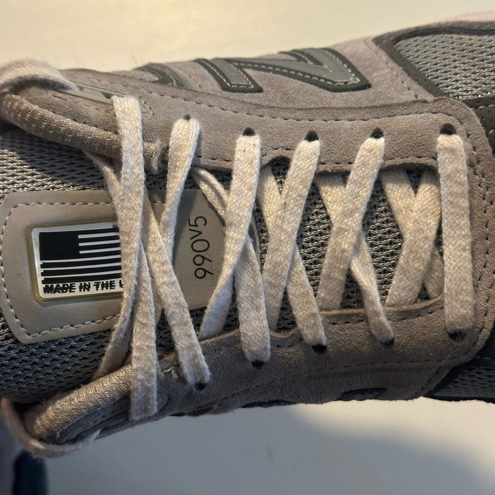 New Balance 990v5 Grey Sneakers Size 8.5 - Picture 8 of 8